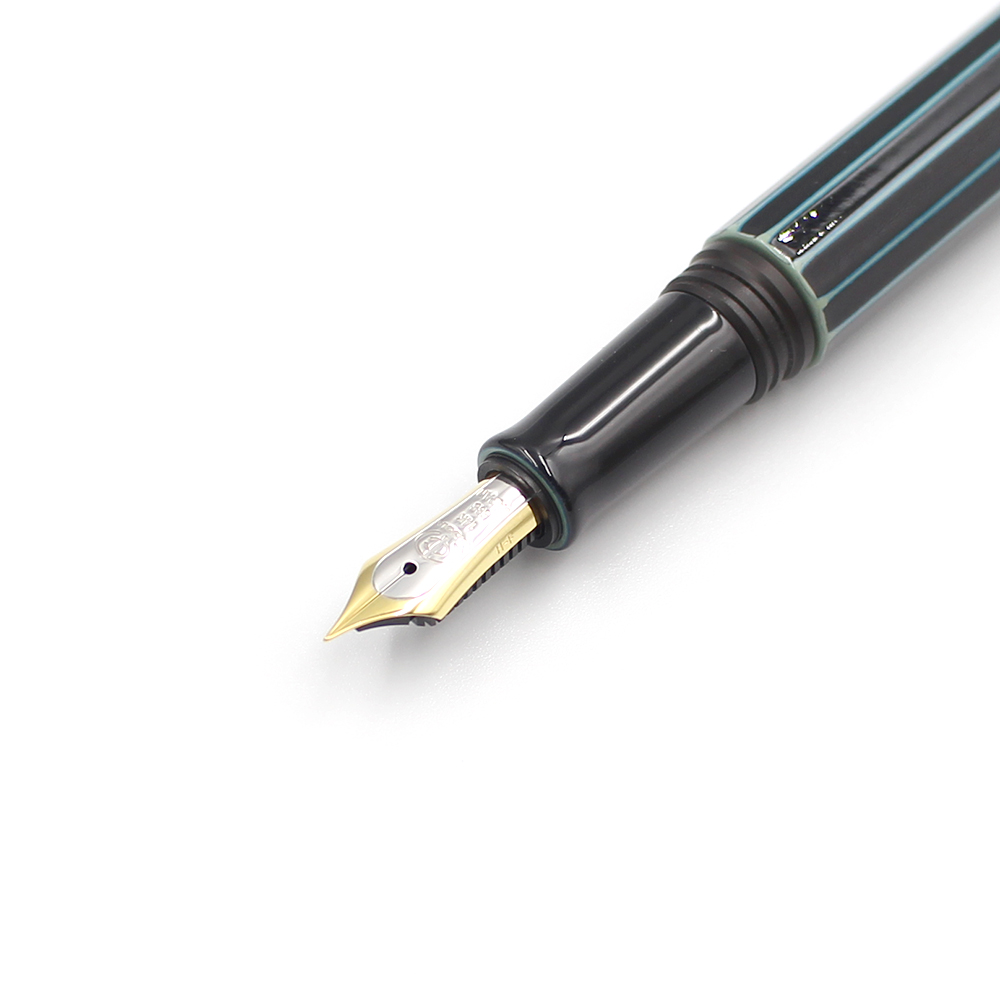 Taccia Kaku-Tate Asagi Blue Fountain pen Taccia Kaku-Tate Asagi Blue Fountain pen