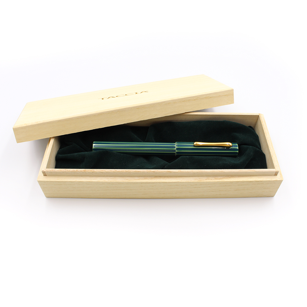Taccia Kaku-Tate Ryu-ryoku Green Fountain pen Taccia Kaku-Tate Ryu-ryoku Green Fountain pen