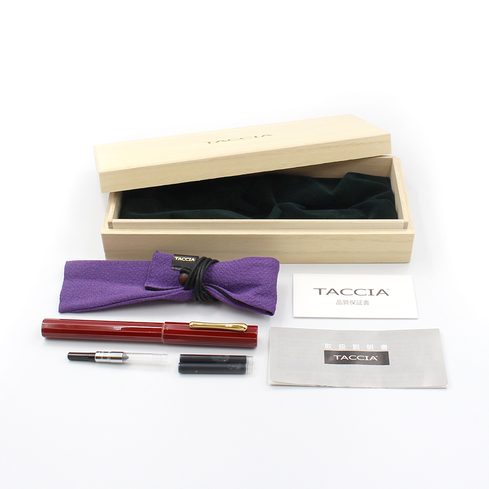 Taccia Kaku-Tate Ume-gasane Red Fountain pen