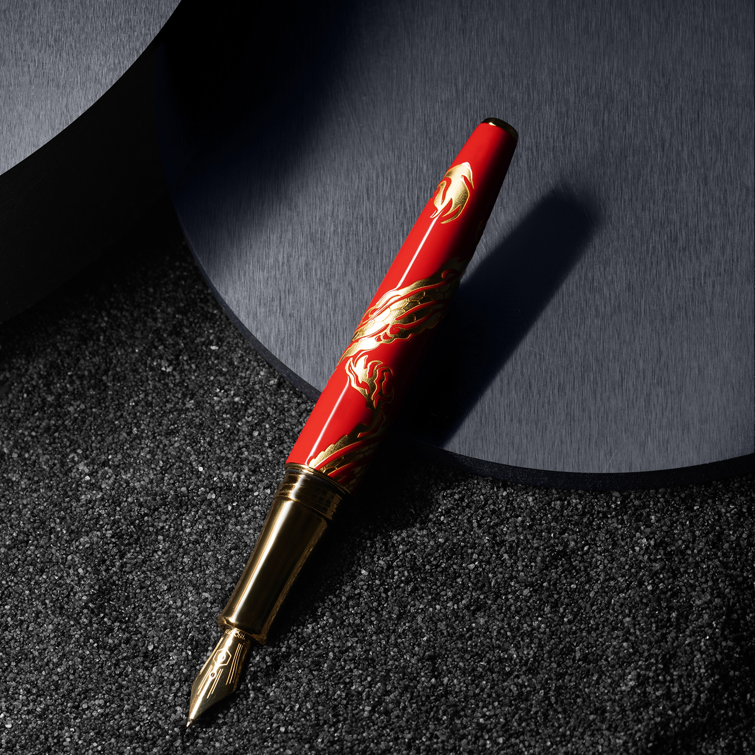 Pluma Estilográfica Caran d'Ache Año del Dragón Rojo 2024 LE