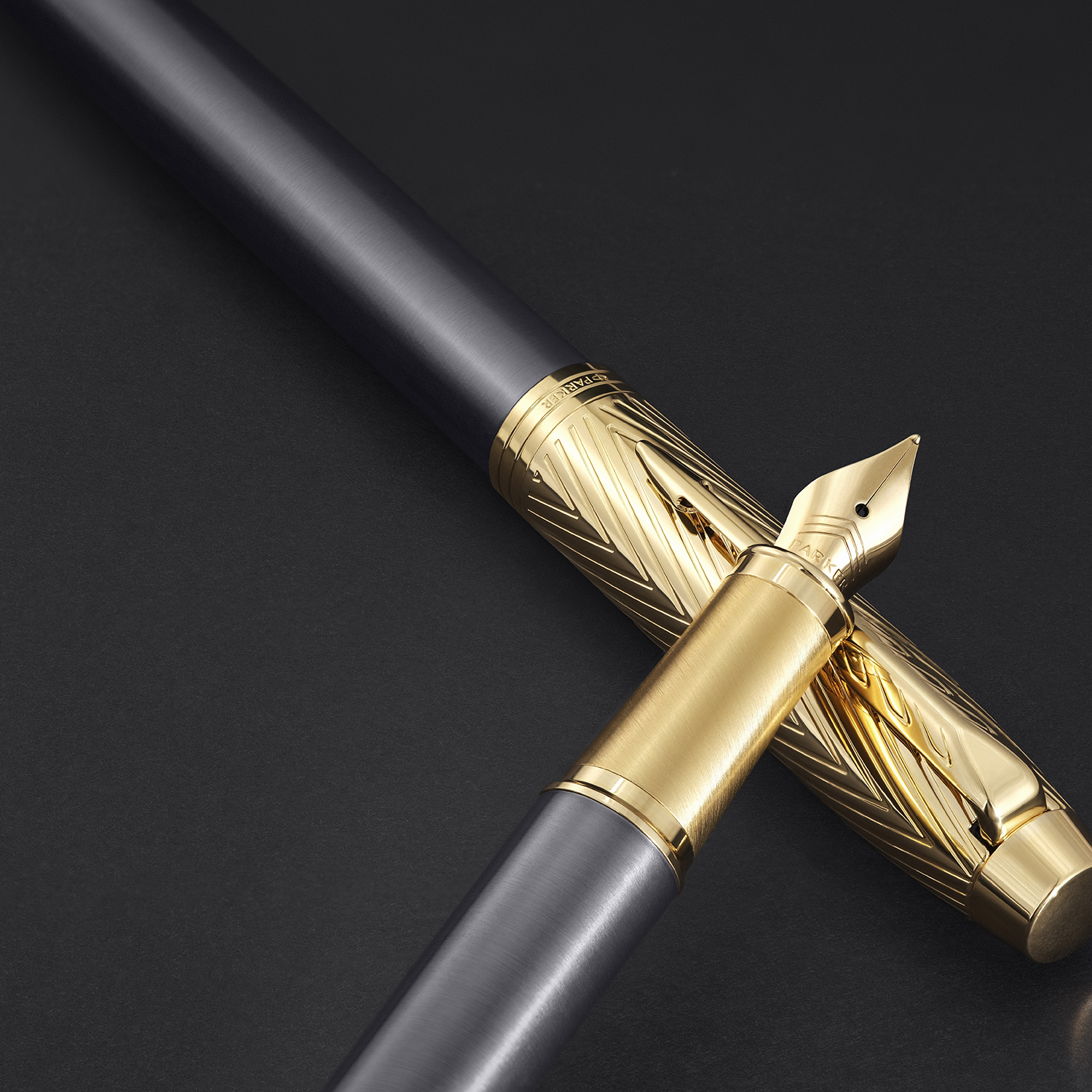 Parker IM Pioneers Collection Arrow Grey Lacquer GT Fountain pen